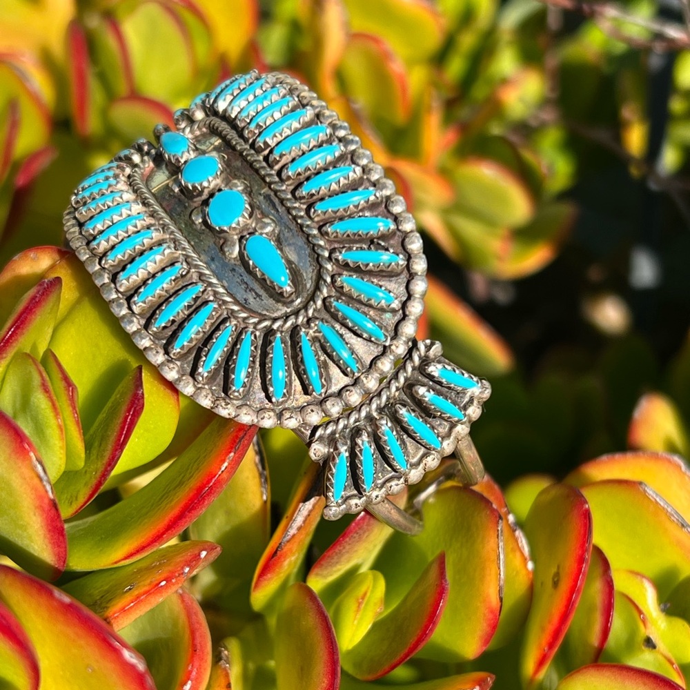 Zuni Turquoise needlepoint cuff - Picture 3 of 4